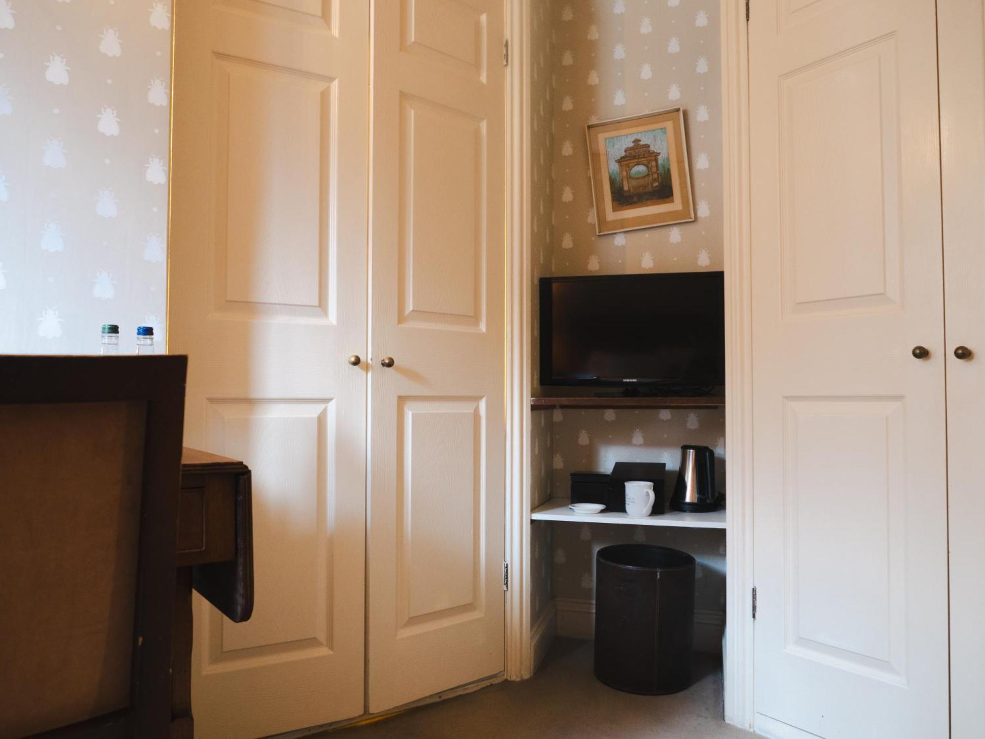Deluxe Single Room