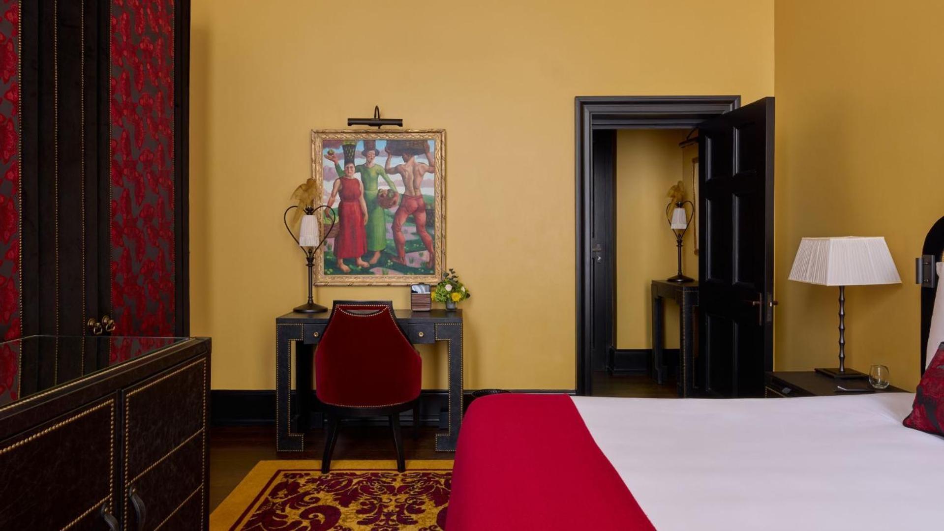 Superior Queen Room