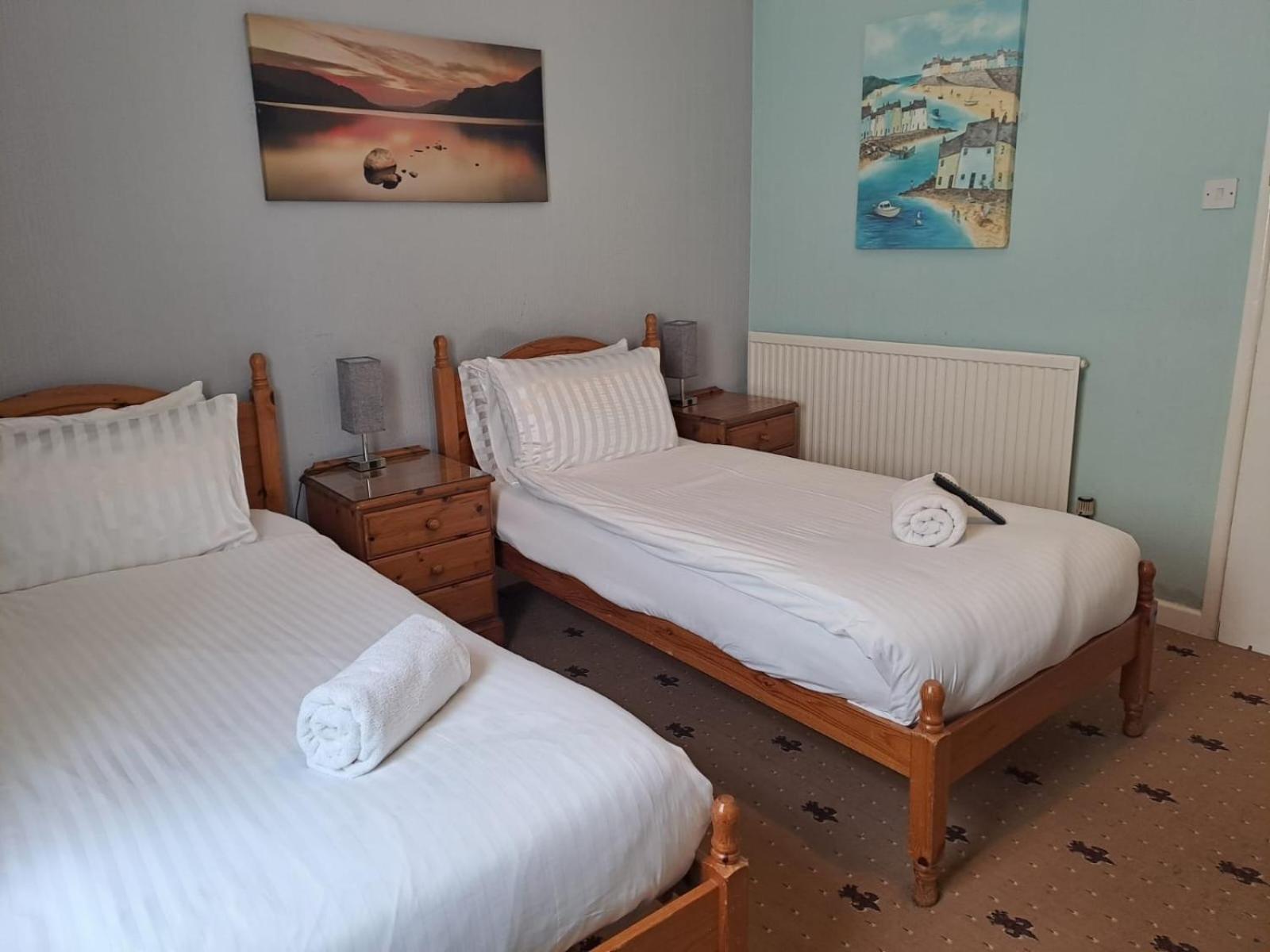 Standard Twin Room