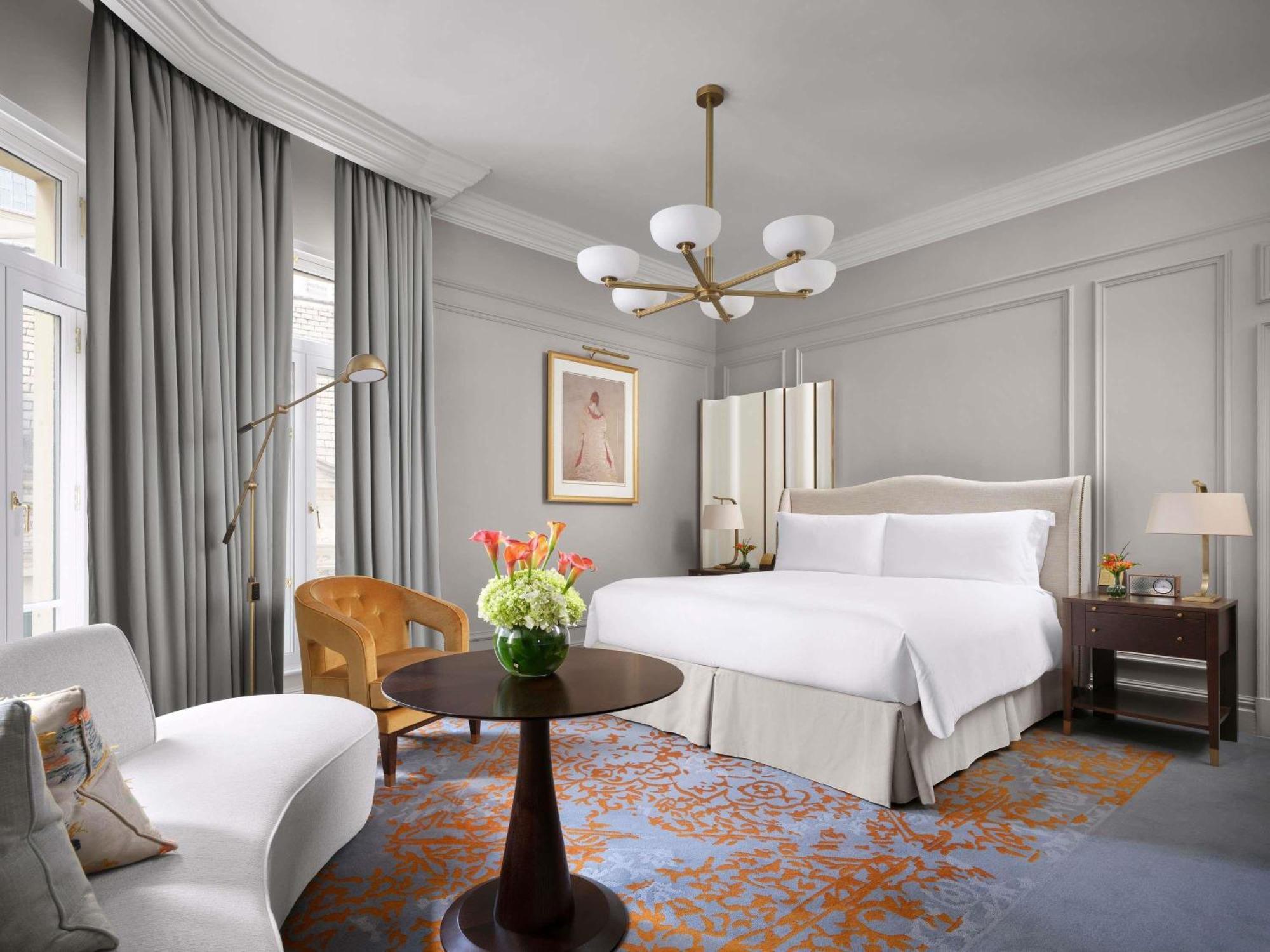 Luxury King Room
