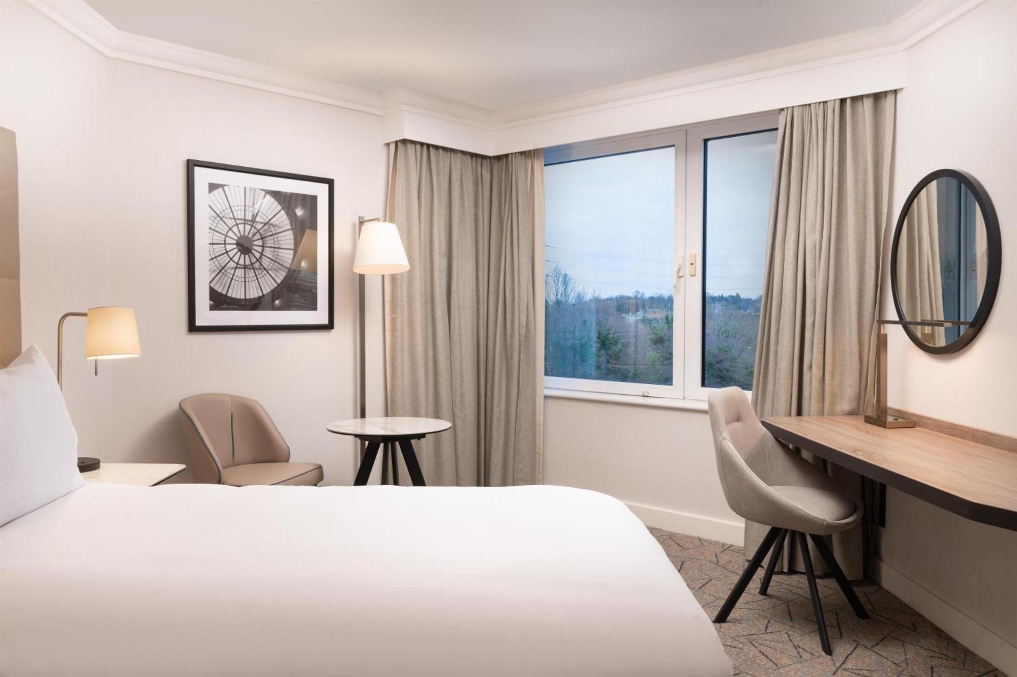 Deluxe Hilton Twin Room