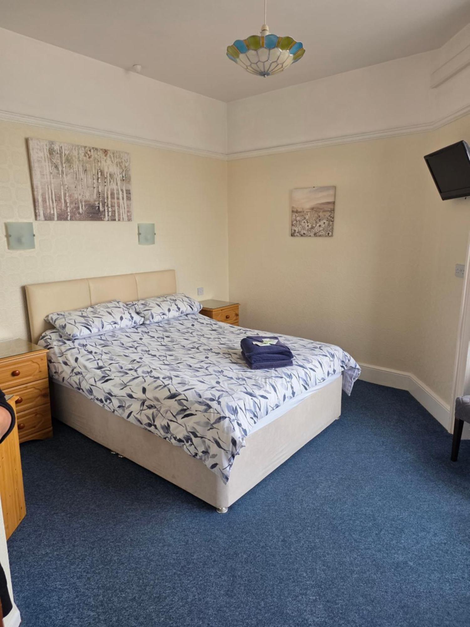 Large Double Room