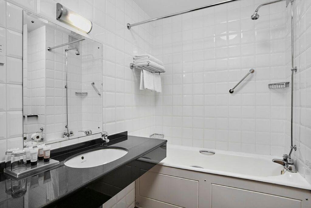 Standard Double and Single Bed,254526841:JPEG