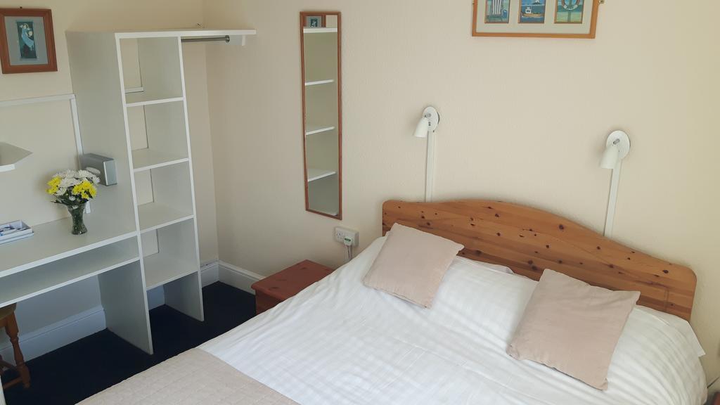 Double Room with Private Bathroom,812300704:JPEG