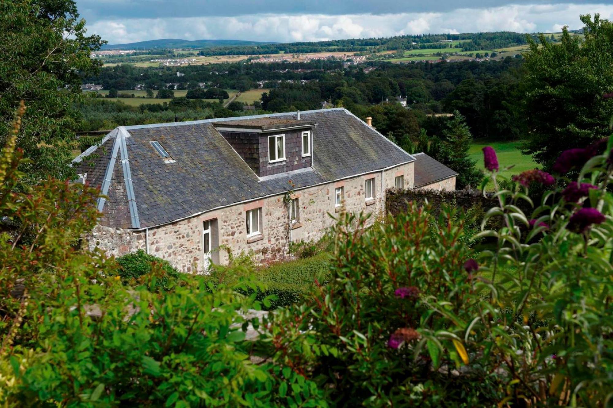 Cottage,1210018177:JPEG