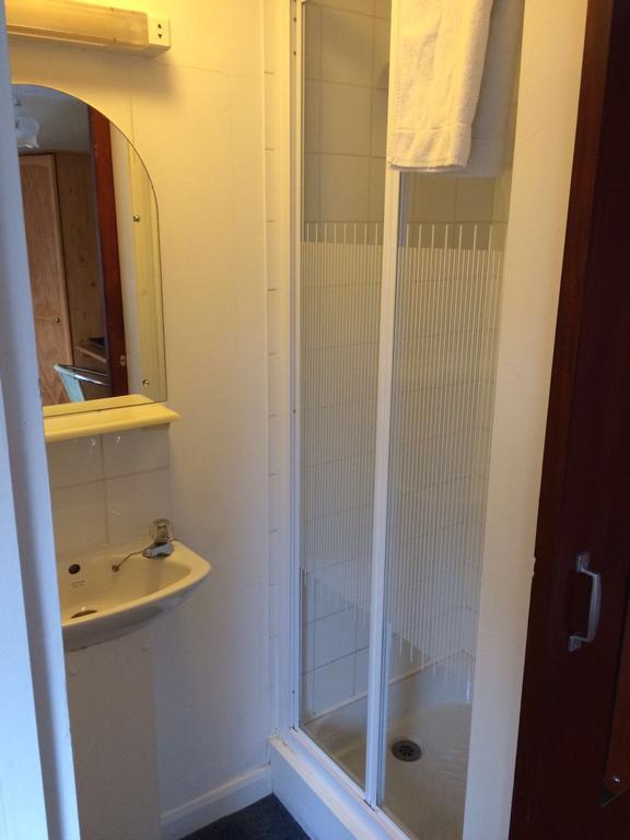 Single Room with Private Bathroom,1499168284:JPEG