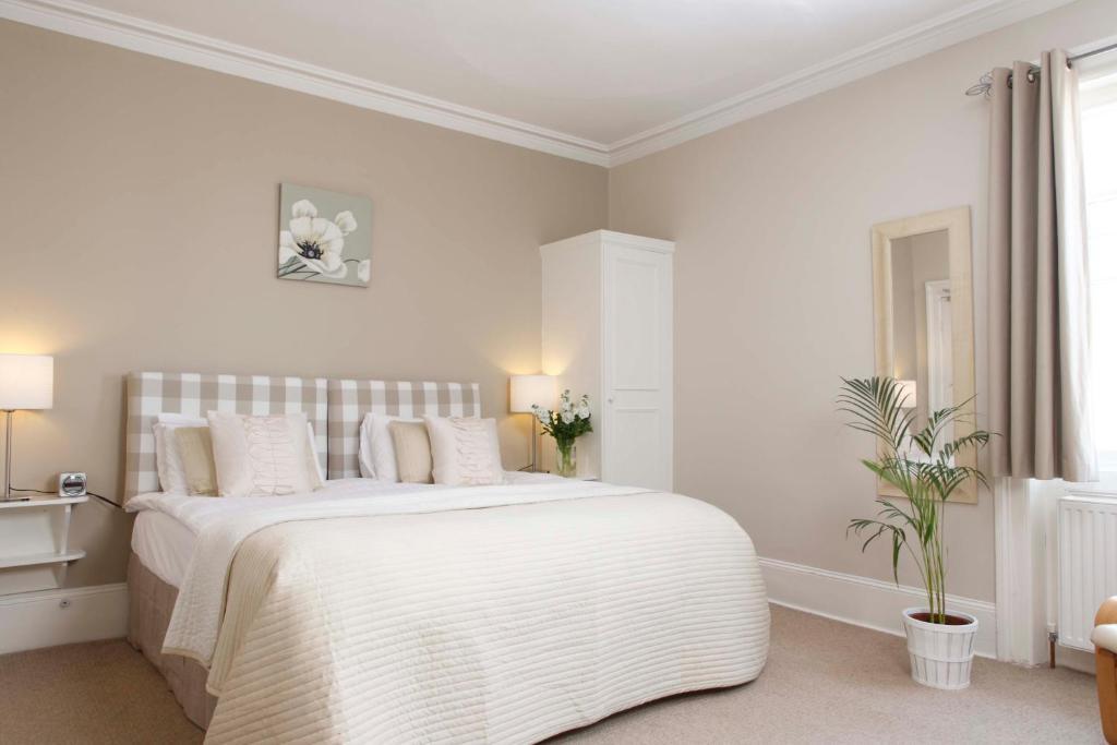 Superior Room with Bath
