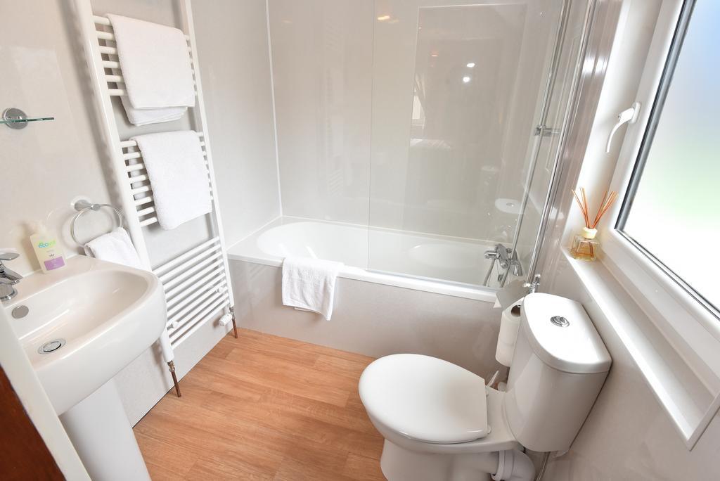 Family Room,758645008:JPEG