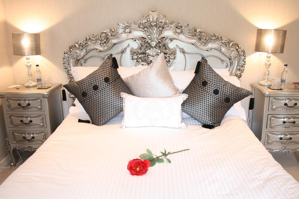 Standard Double Room,254613945:JPEG