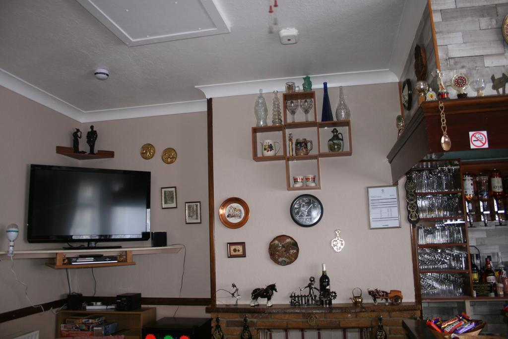 Large Double Room,785191008:JPEG