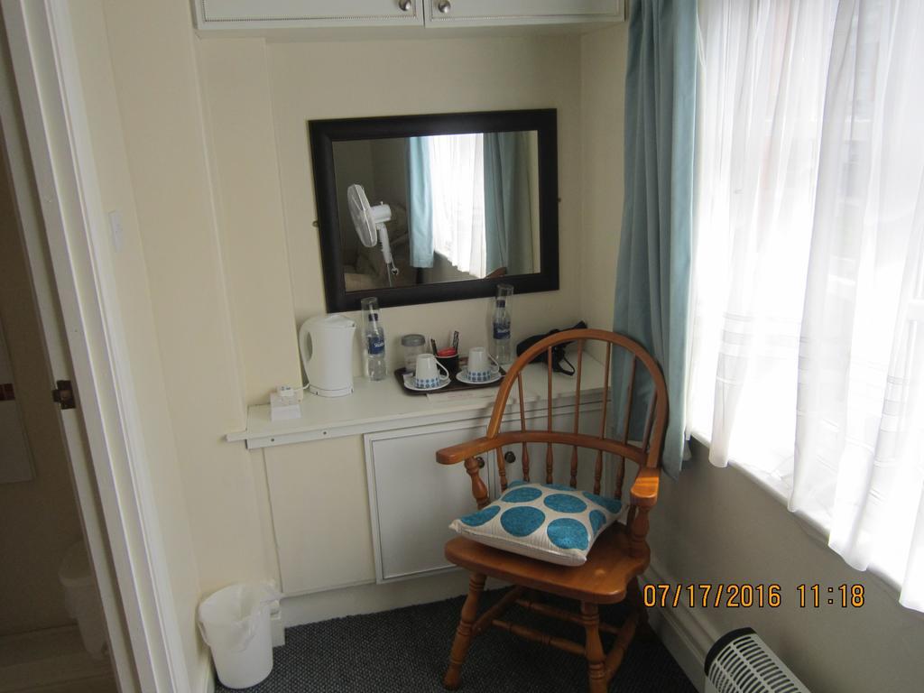 Twin Room,262836309:JPEG