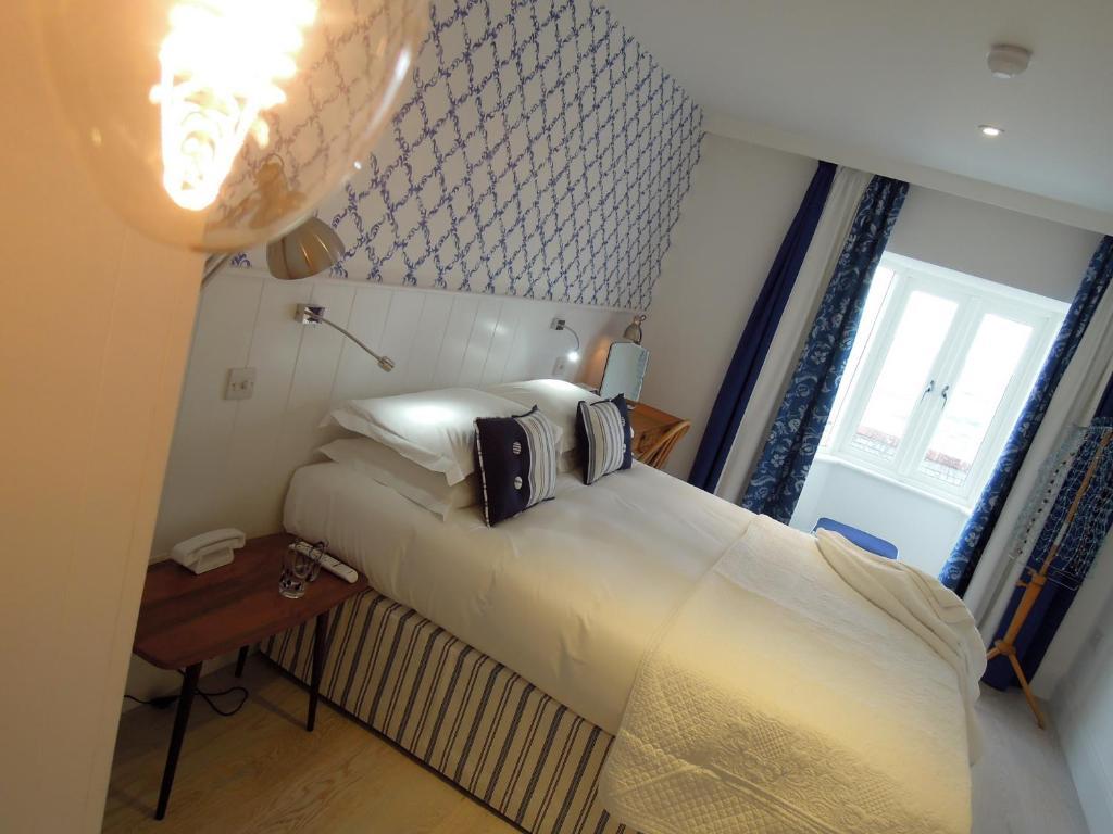 Deluxe Double Room with Harbour View,27556550:JPEG