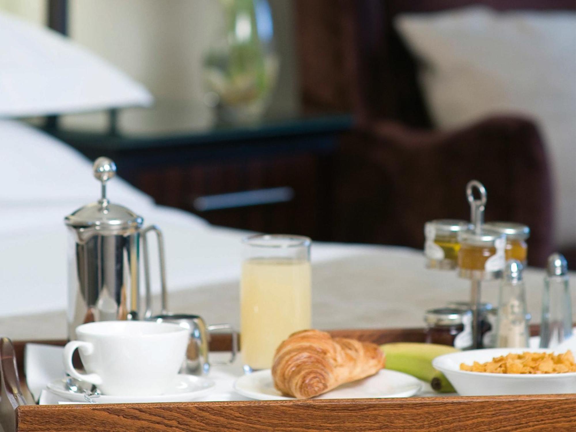 Superior King Room,641161791:JPEG