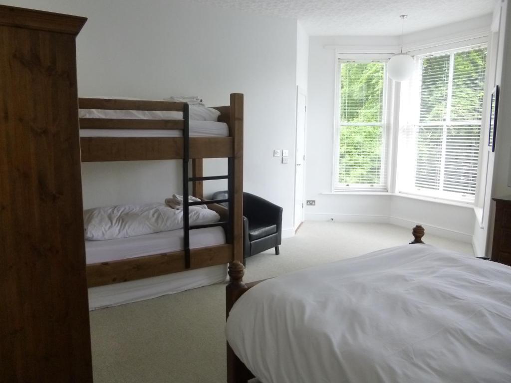 Family Room,1104453126:JPEG