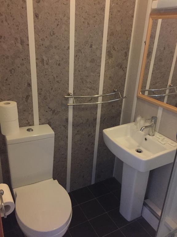 Standard Single Room,670068681:JPEG