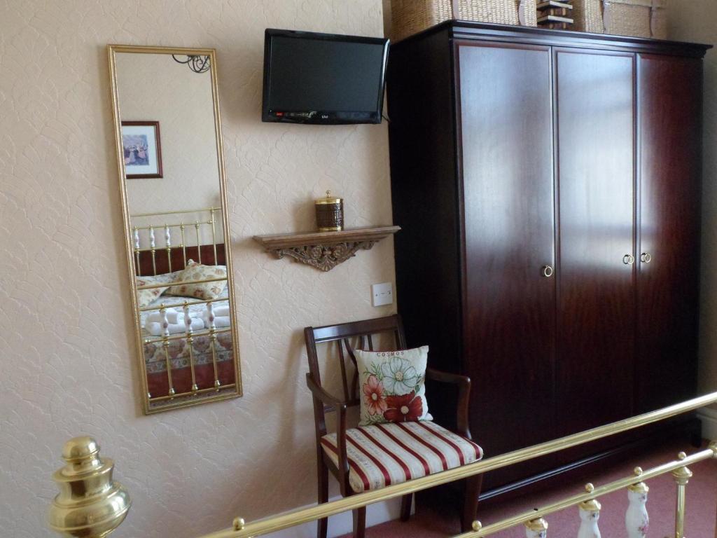 Large Twin Room