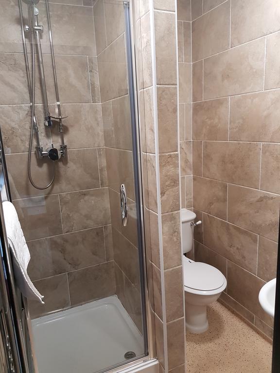 Black Boy Inn small double,1184662331:JPEG