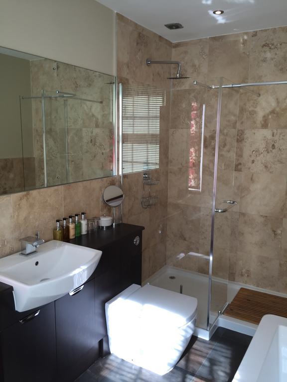 Suite with Parking,421523742:JPEG