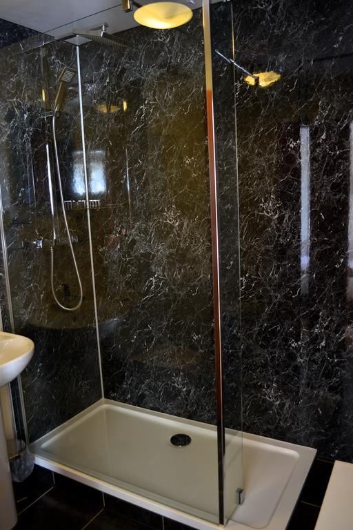 Standard Double Room Strictly No Pets,434442237:JPEG