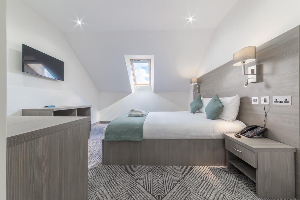 Double Room,805825812:JPEG