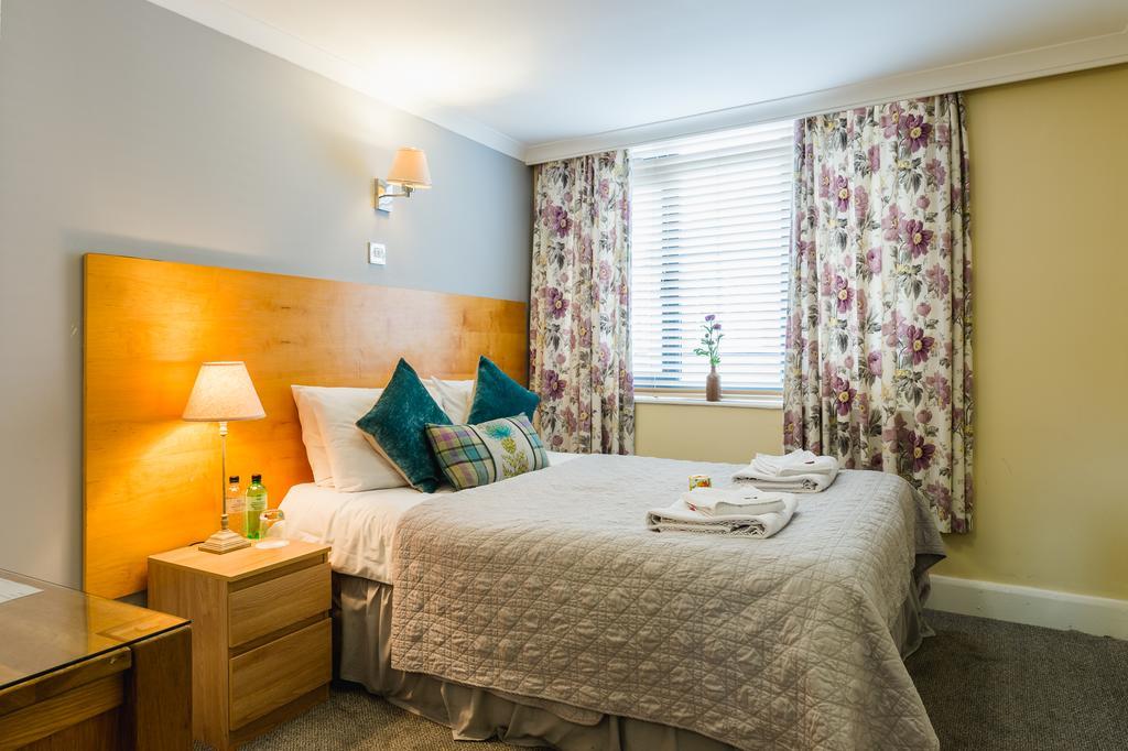 Standard Double Room,446955660:JPEG