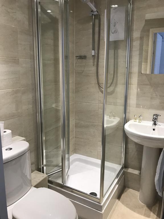 Twin Room with Private Bathroom