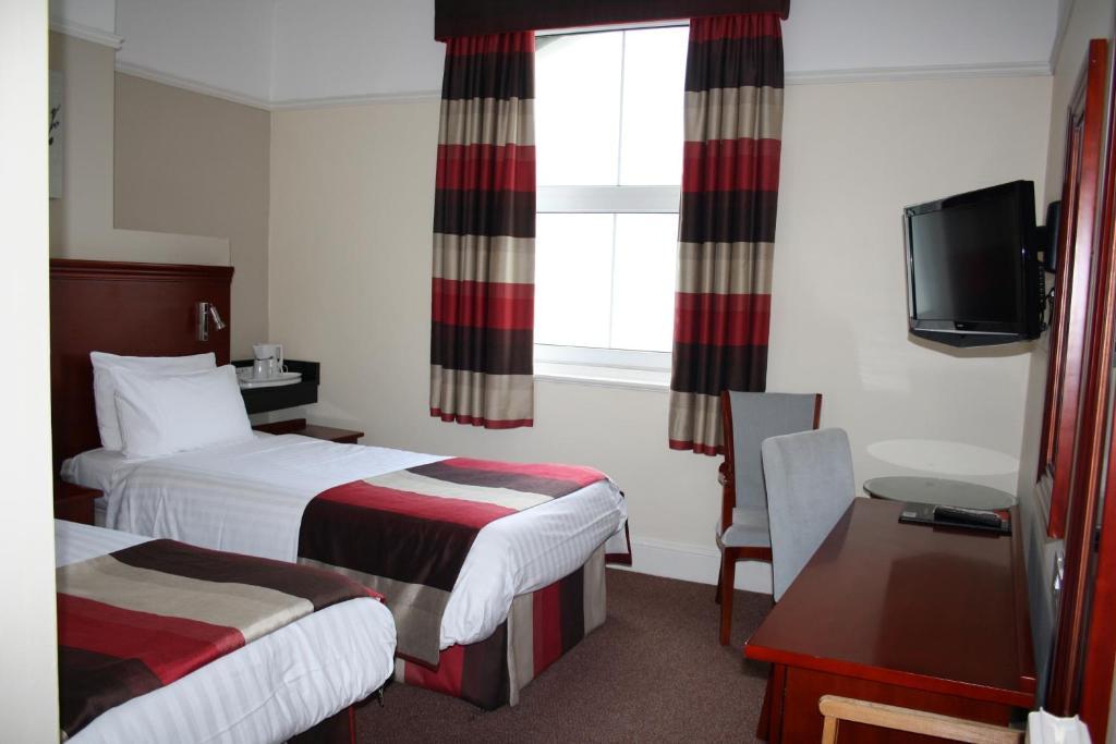 Classic Twin Room with Sea View