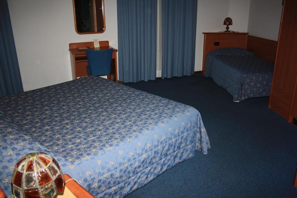 Economy Double En-Suite Room,46832542:JPEG