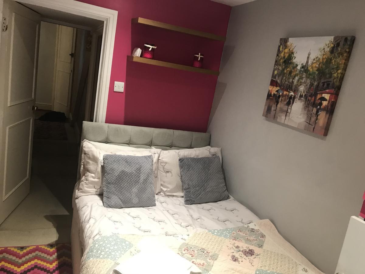 Two-Bedroom Apartment,507356433:JPEG