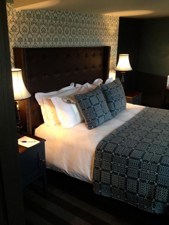 Standard Double Room,51562270:JPEG