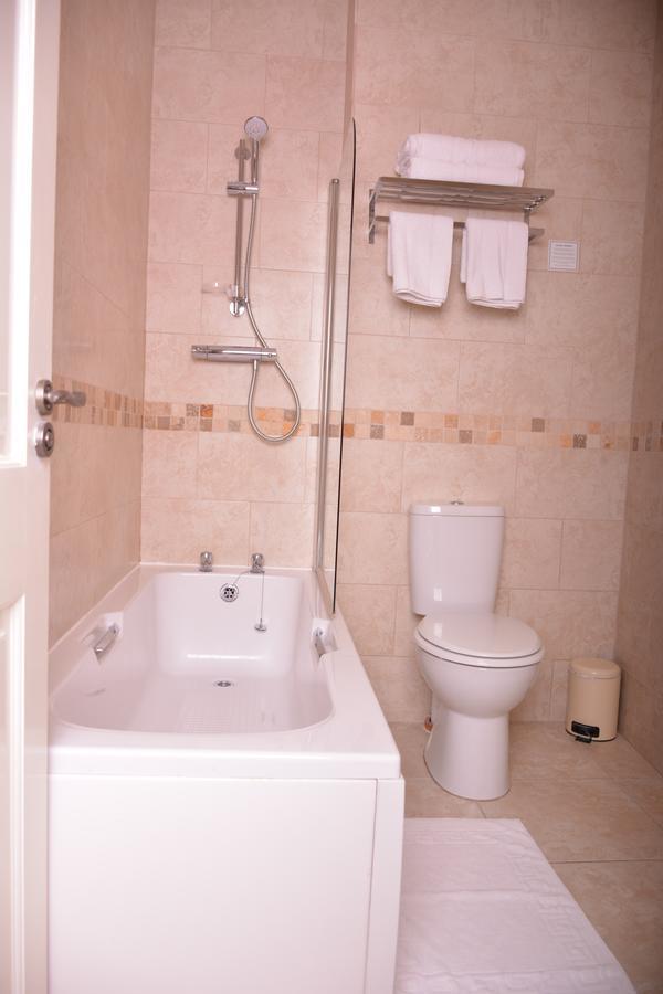 Large Double Room