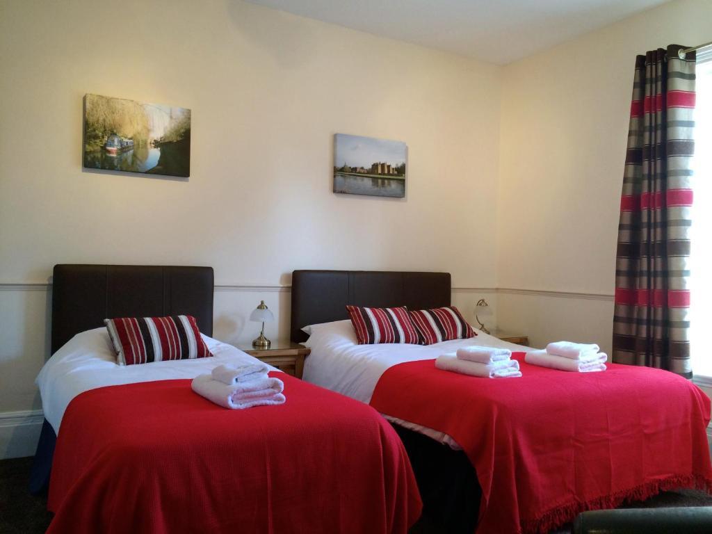 Large Double or Twin Room