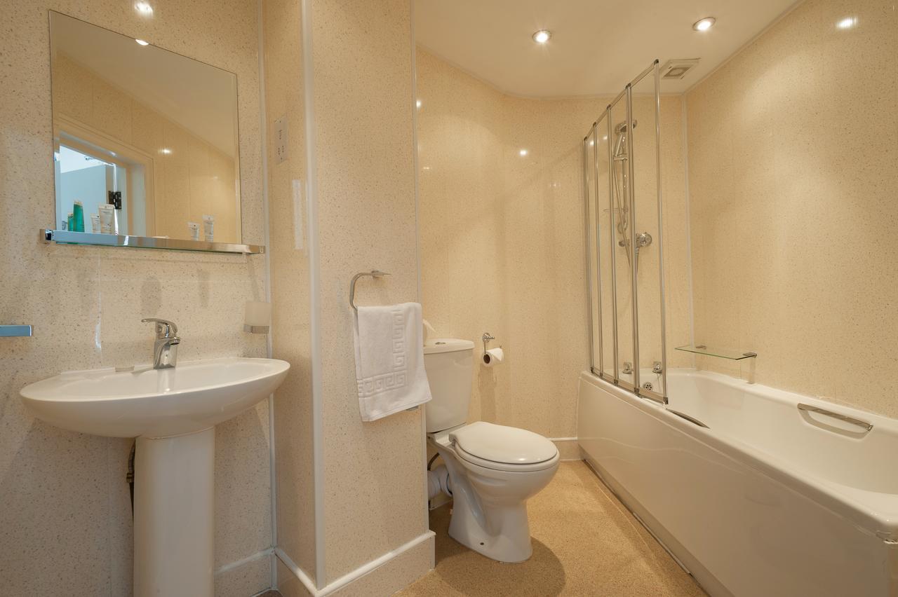 Standard Double Room,535755480:JPEG