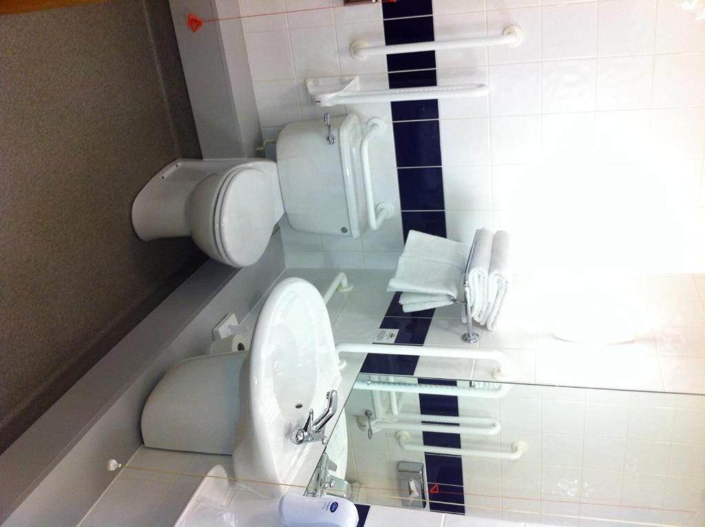 Twin Room - Disability Access,1709630310:JPEG