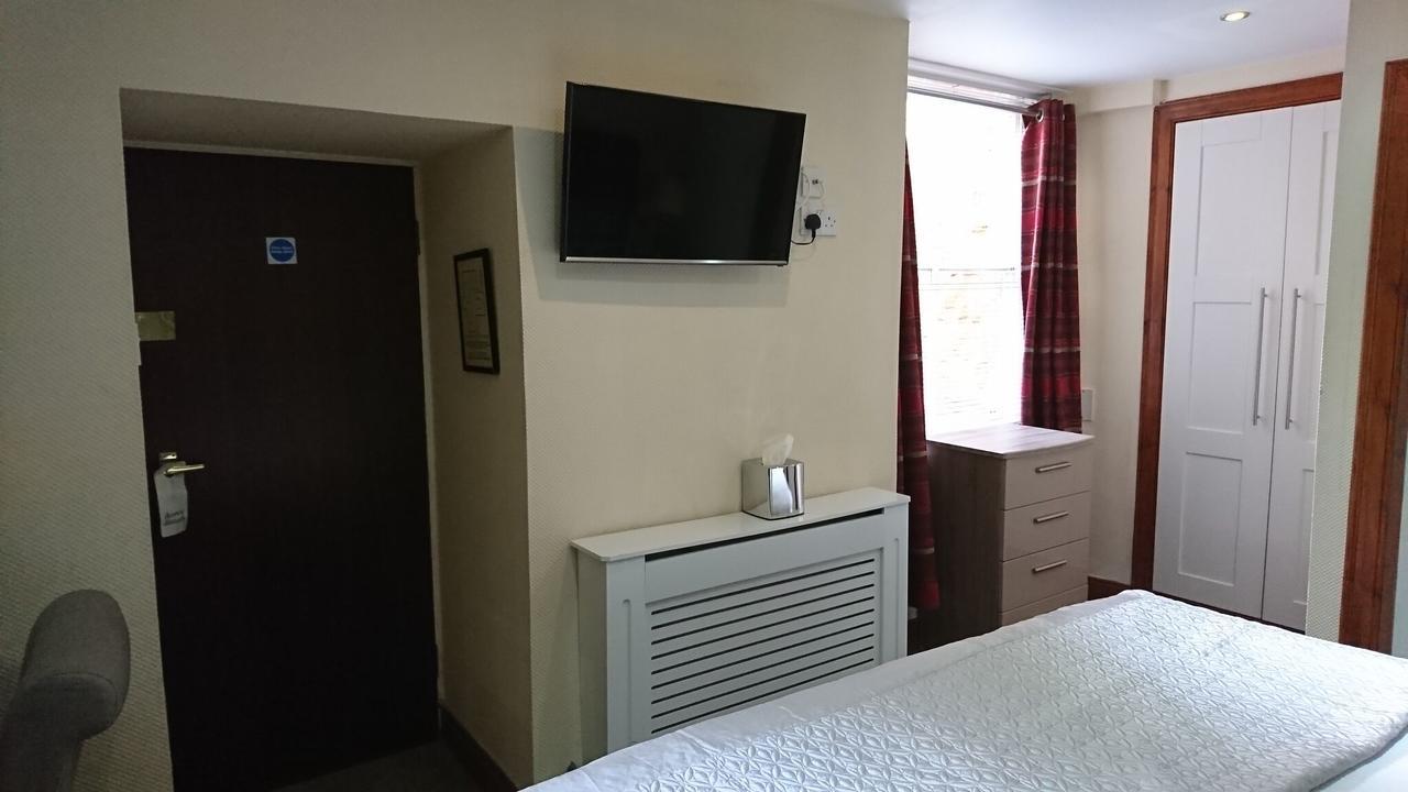 Deluxe Double or Twin Room,560462004:JPEG