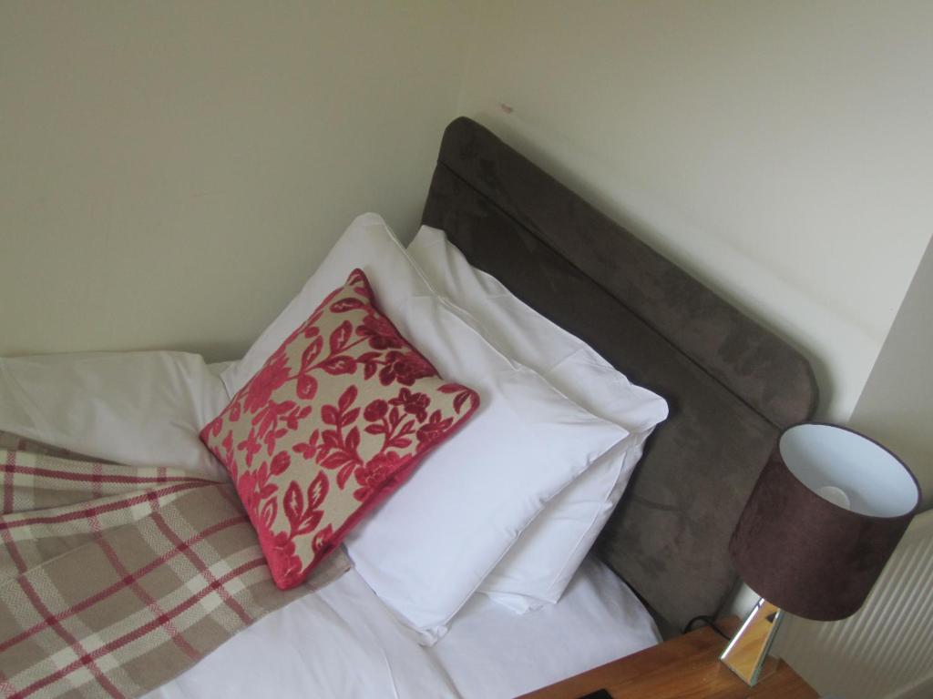 Single Room,57718993:JPEG