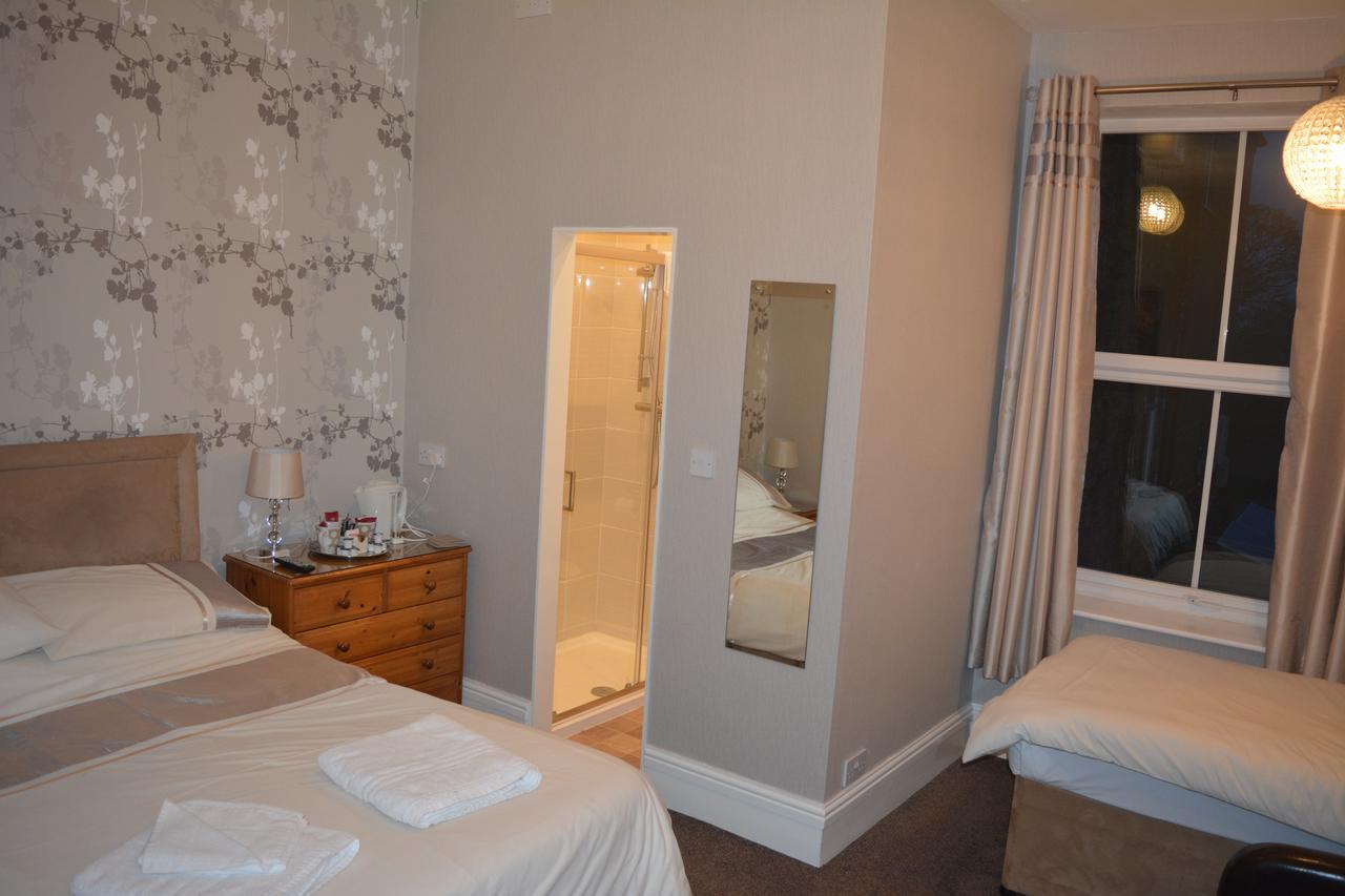 Standard Triple Room,579110181:JPEG