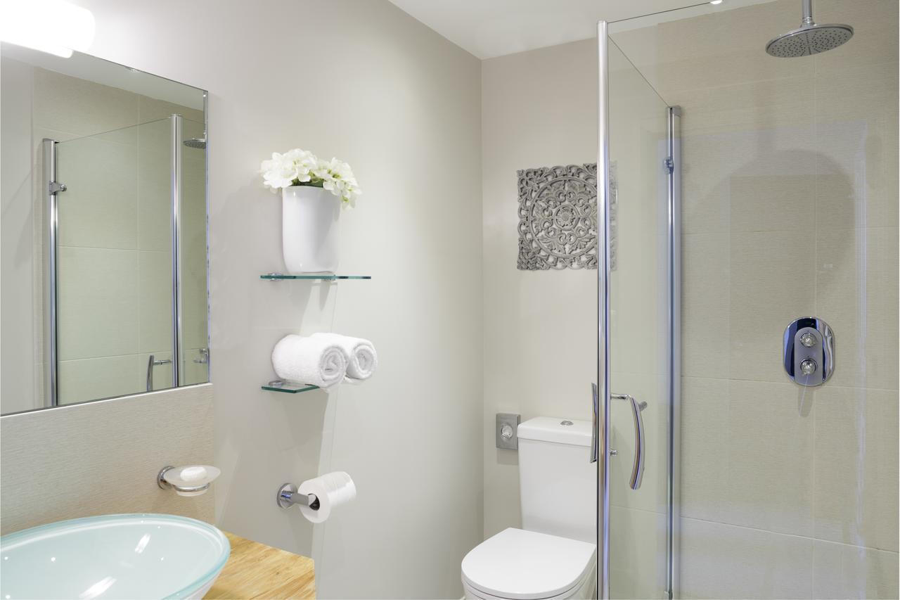 Deluxe Double Room with Side Sea View,604911399:JPEG