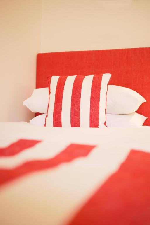 Single Room,193439035:JPEG