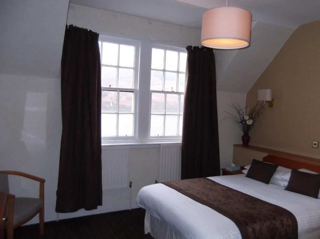 Double Room with Loch View,61065385:JPEG