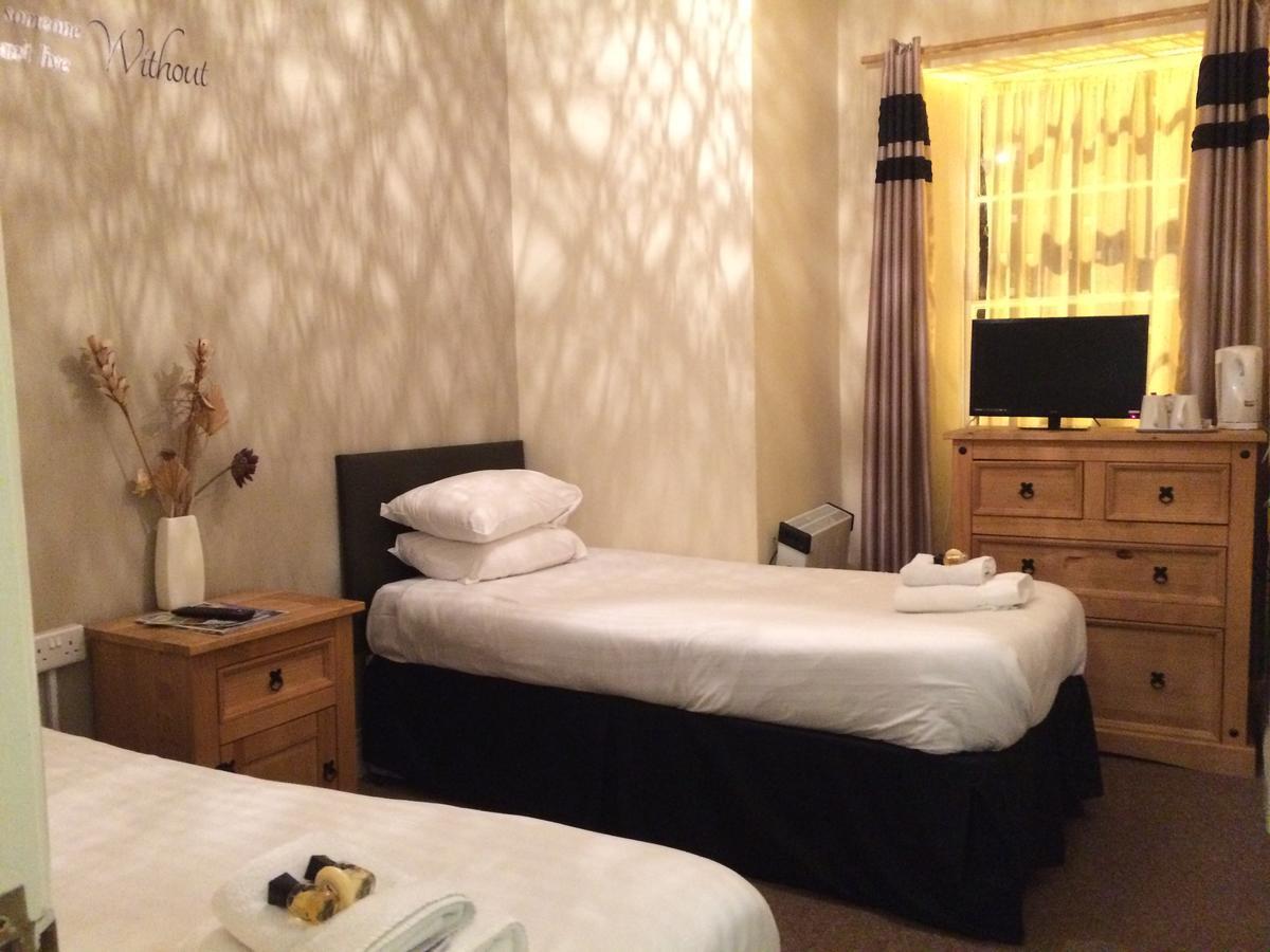 Twin Room with Shower,1015007041:JPEG