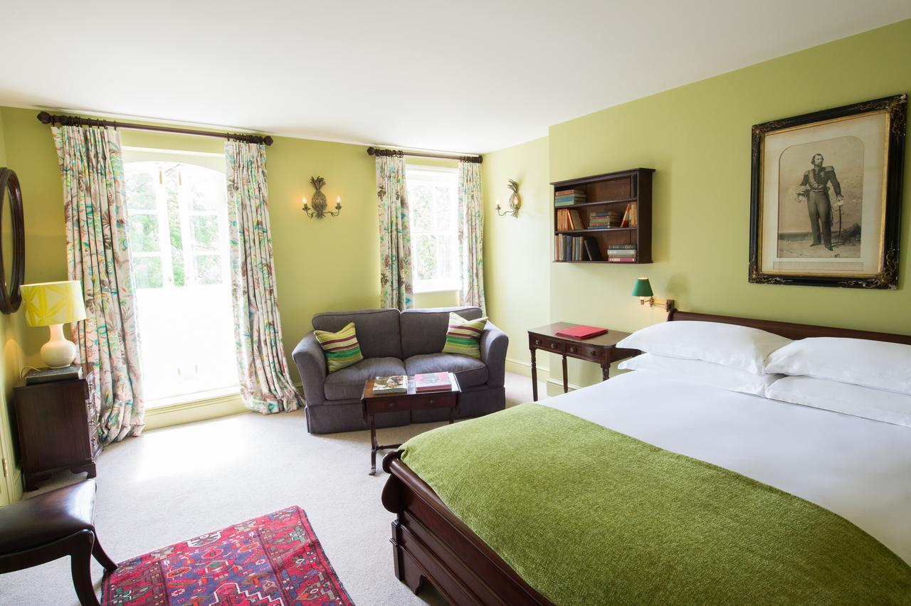 Marvellous Room,699470817:JPEG