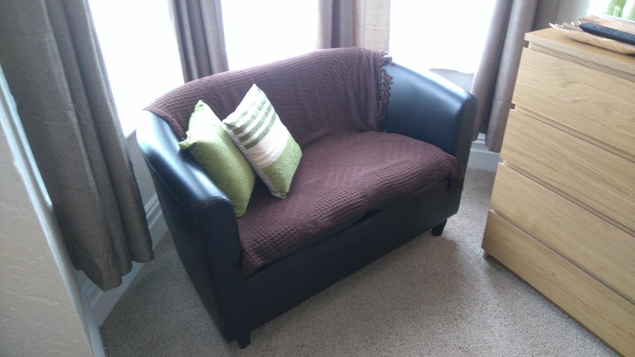 Family Room with Shower,636463200:JPEG