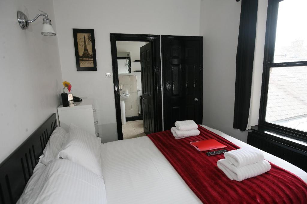 Compact Room