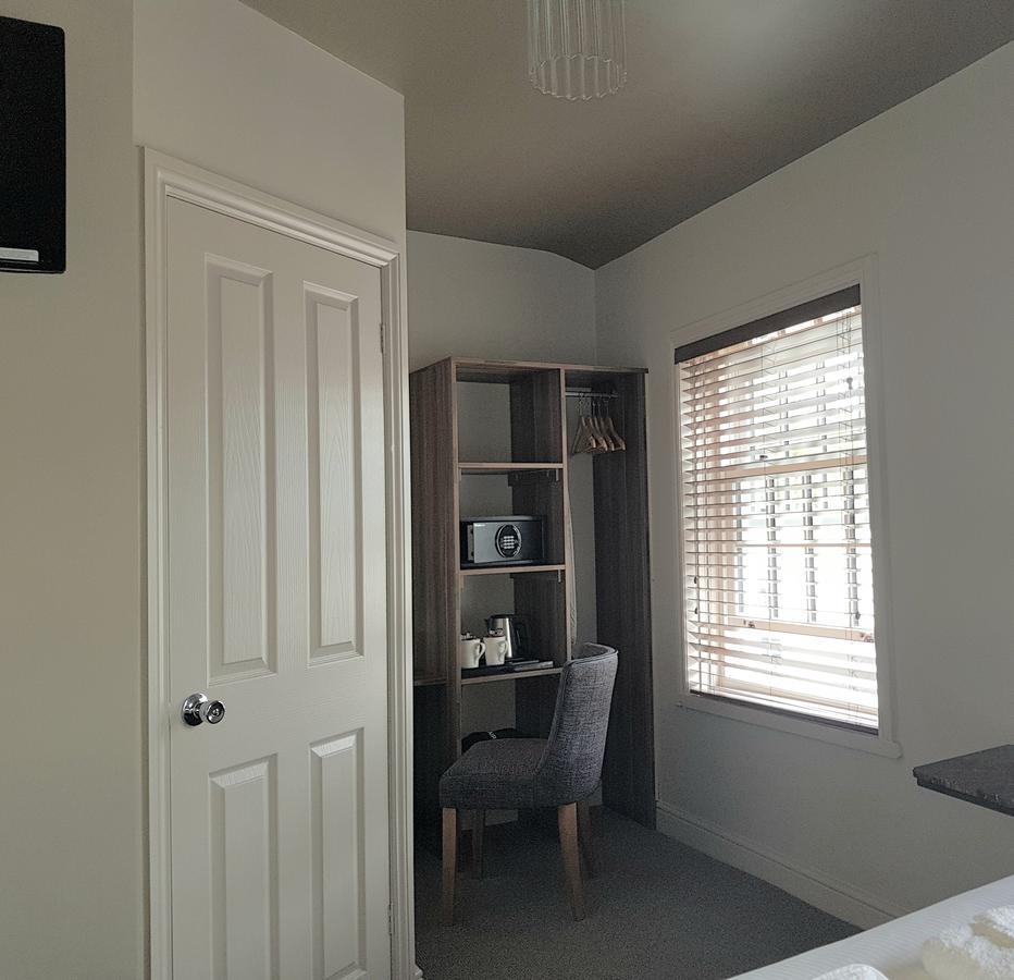 Double Room,933108043:JPEG