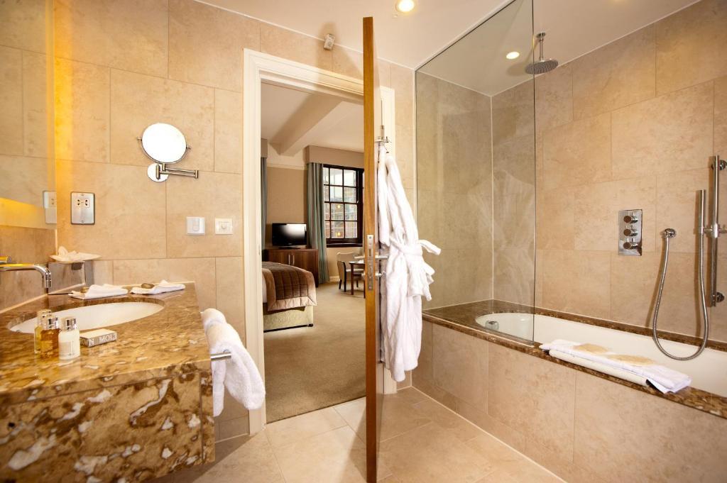 Classic Double Room,216300566:JPEG