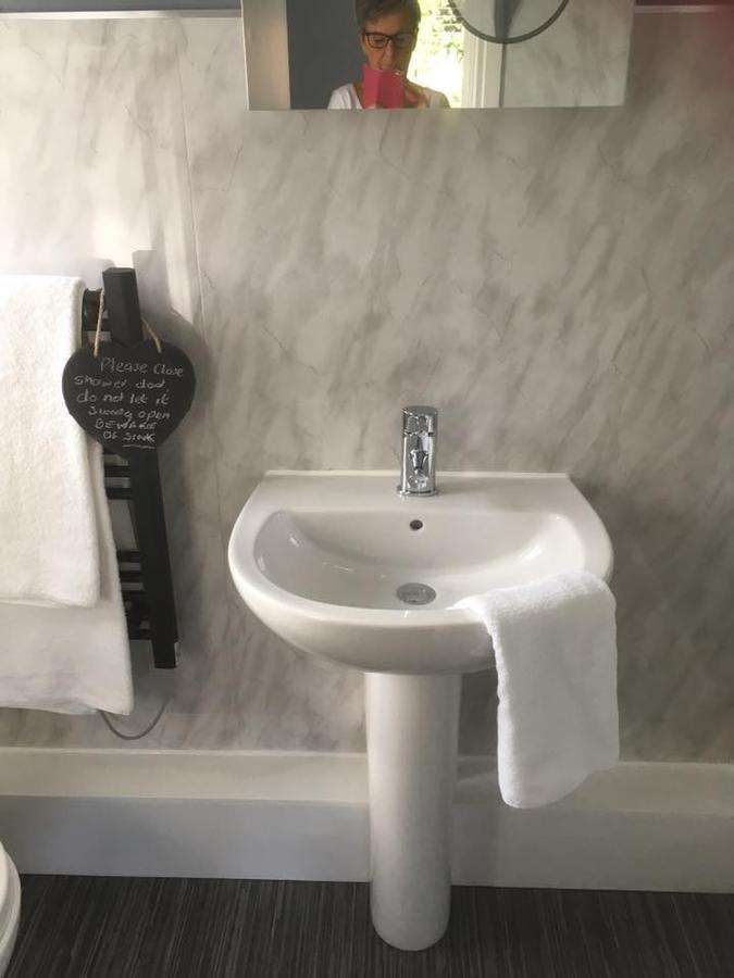 Comfort Triple Room with Shower