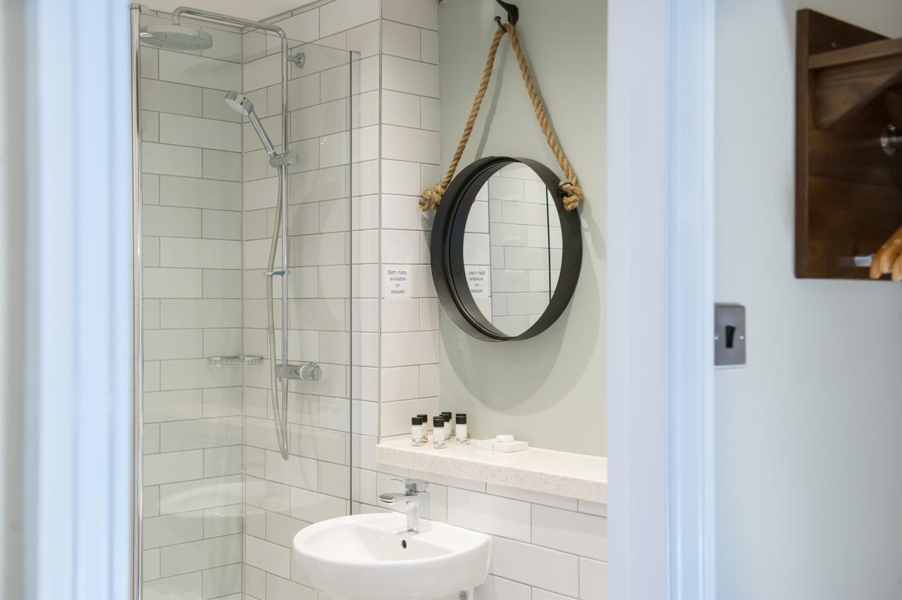 Family Room (2 Adults + 2 Children),640451604:JPEG