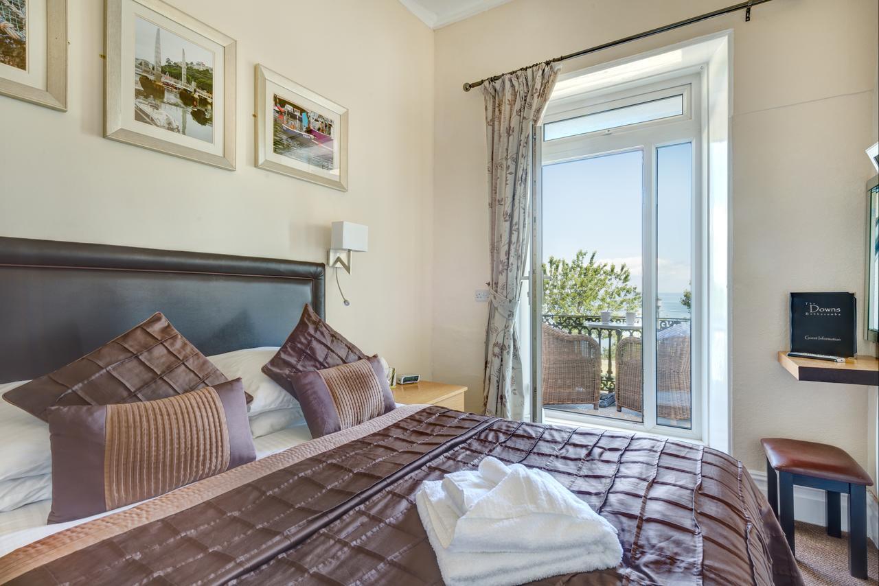 Compact Double Room with Balcony and Sea View 1st Floor,724554010:JPEG