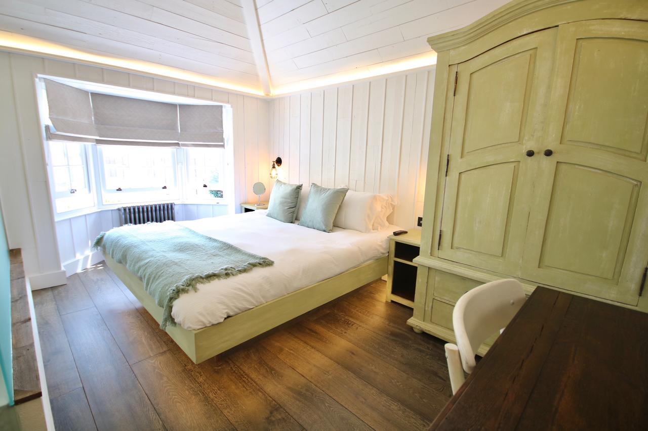 Superior King Room,757558096:JPEG